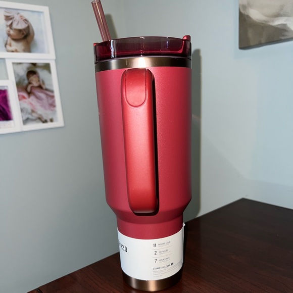 Stanley Gilded Pomegranate Quencher 40 oz Tumbler - Picture 3 of 7